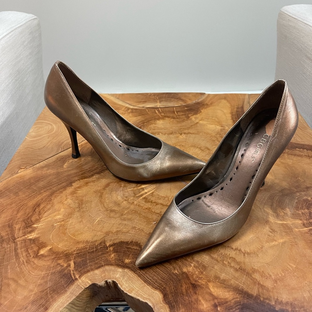 Bronze Pointed-Toe Women's Pumps